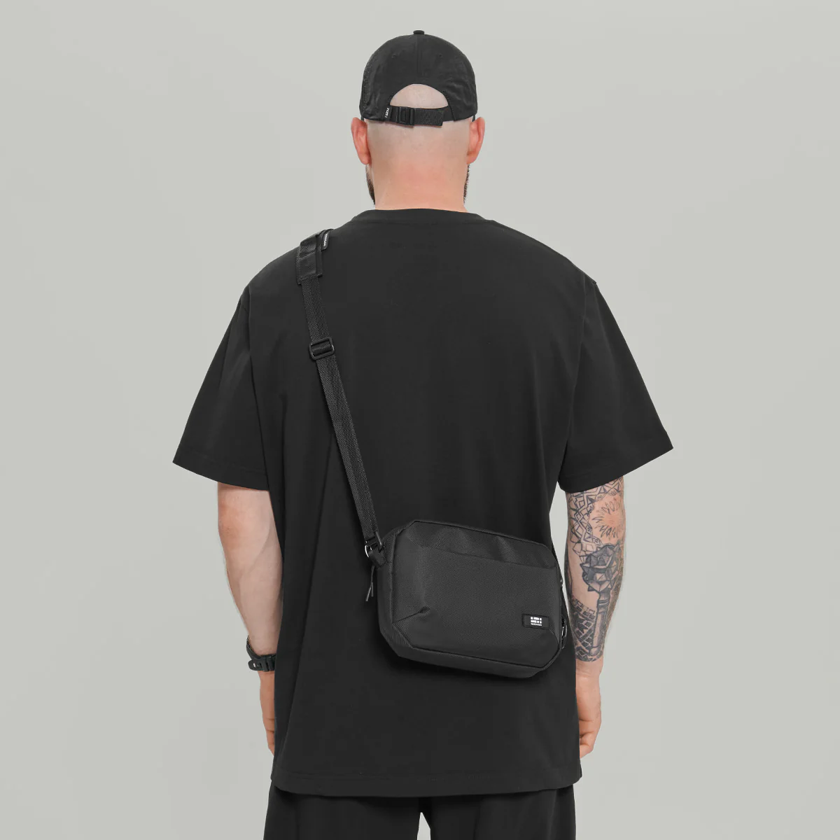 Civil Middle Crossbody Bag Gen.1 RD-CMCB_GEN.1 BLACK - Image 6