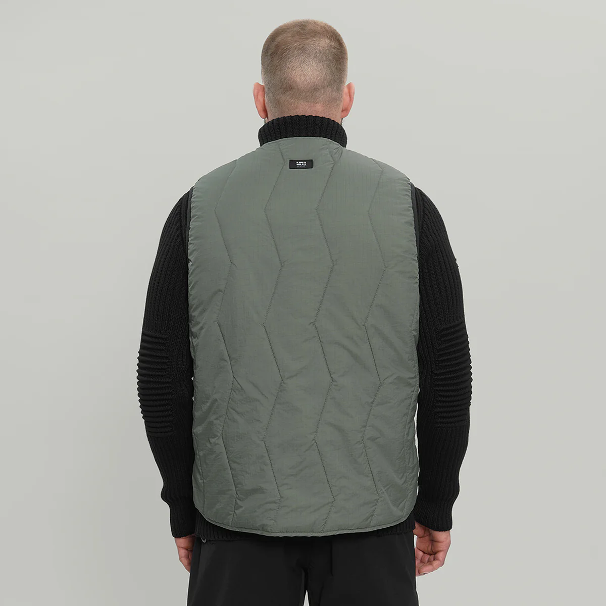 Diagonal Pocket Vest Gen.1 RD-DGNLPV_GEN.1 (FW25) GREY - Image 4