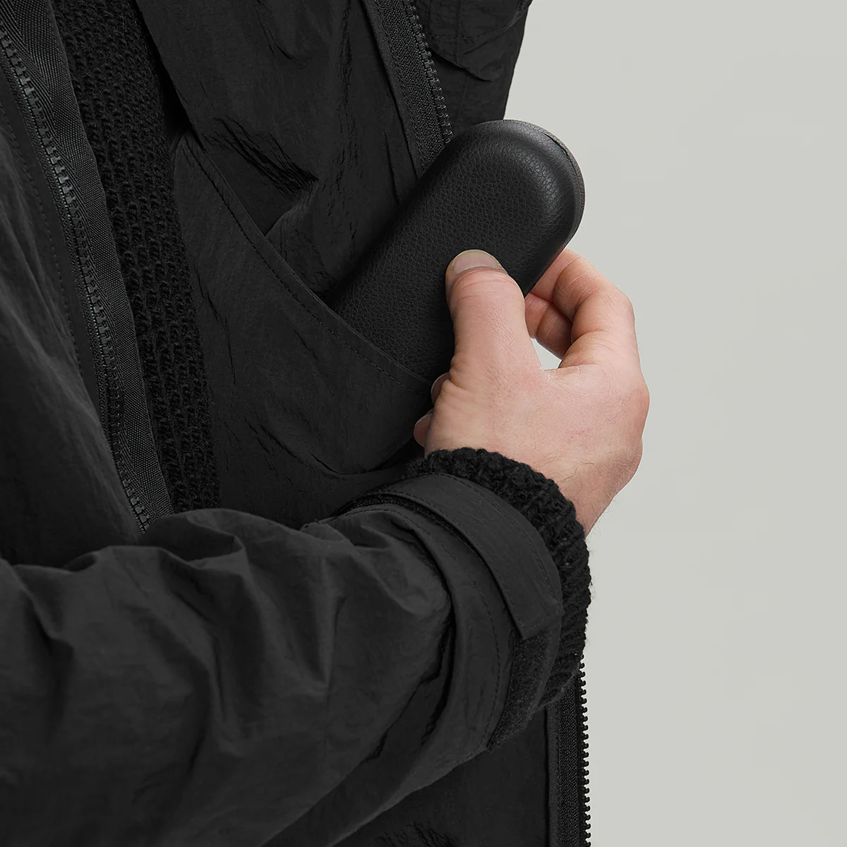 Zero Gravity Packable Nylon Jacket Gen.1 RD-ZGPNJ_GEN.1 BLACK - Image 15